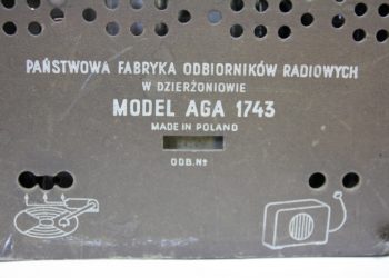 radioodbiornik Aga - detal tylniej obudowy