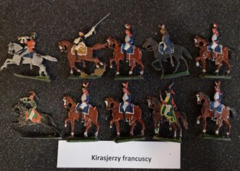 figurki cynowe ręcznie malowane - żołnierze na koniach