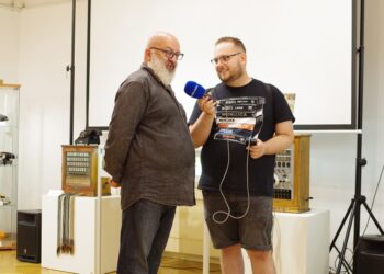 Michał Grzesik udziela wywiadu Meloradio