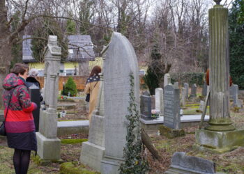Ceremonia upamiętnienia cmentarza żydowskiego w Dzierżoniowie