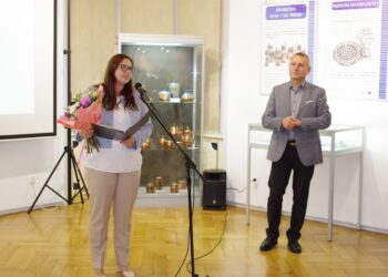 Wernisaż wystawy czasowej "Z gliny stworzone" w Muzeum Miejskim Dzierżoniowa - Roksana Augustyniak i Henryk Smolny