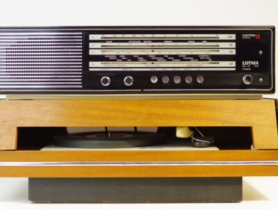 Radioodbiornik Lutnia, front