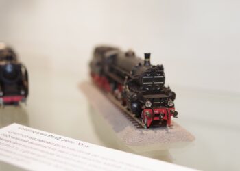 eksponaty na wystawie czasowej „Kolej w Dzierżoniowie. Historia i współczesność 1855-2025” 8