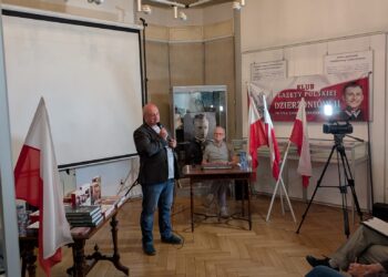 Tadeusz Płużański na spotkaniu poświęconym rotmistrzowi Witoldowi Pileckiemu